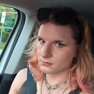 Meet your Posher, Beatrice